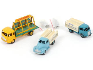Lot 204 - DINKY TOYS (FRANCE) (3)