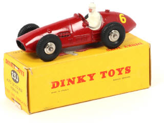 Lot 88 - DINKY TOYS (FRANCE) (1)