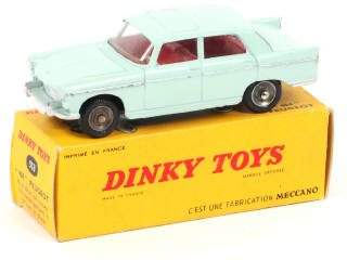 Lot 142 - DINKY TOYS (FRANCE) (1)