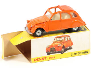 Lot 125 - DINKY TOYS (FRANCE) (1)