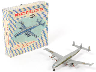 Lot 122 - DINKY TOYS (FRANCE) (1)