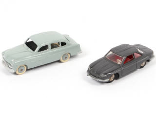 Lot 173 - DINKY TOYS (FRANCE) (2)