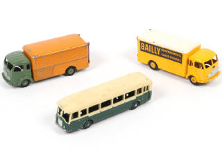 Lot 202 - DINKY TOYS (FRANCE) (3)