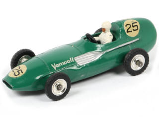 Lot 166 - DINKY TOYS (GB) (1)