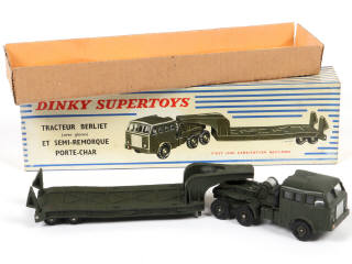 Lot 276 - DINKY TOYS (FRANCE) (1)