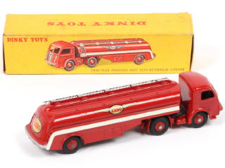 Lot 256 - DINKY TOYS (FRANCE) (1)