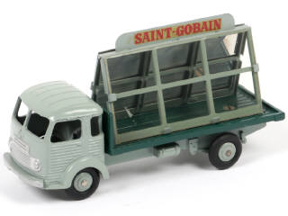 Lot 257 - DINKY TOYS (FRANCE) (1)