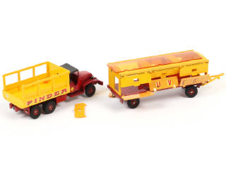 Lot 275 - DINKY TOYS (FRANCE) (1)