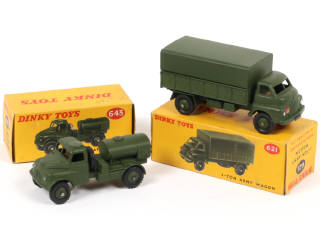 Lot 182 - DINKY TOYS (GB) (2)