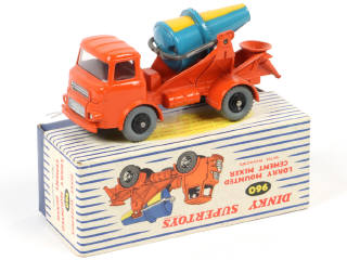 Lot 175 - DINKY TOYS (GB) (1)
