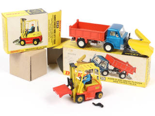 Lot 181 - DINKY TOYS (GB) (2)
