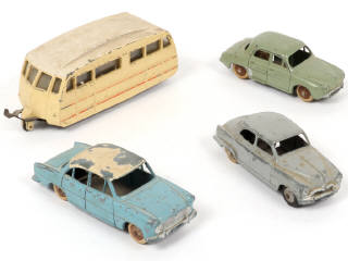Lot 287 - DINKY TOYS (FRANCE) (4)