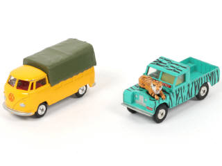 Lot 152 - CORGI TOYS (GB) (2)