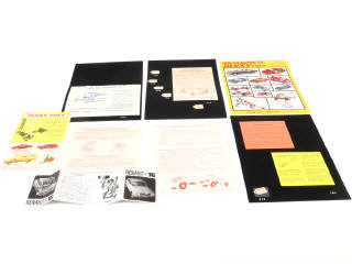 Lot 11 - DINKY TOYS (9)