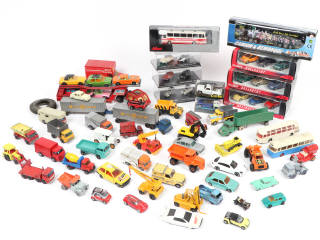 Lot 94 - DIVERS (70)