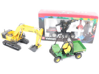 Lot 64 - DIVERS (3)