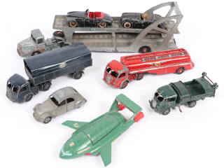 Lot 200 - DINKY TOYS (FRANCE) (8)