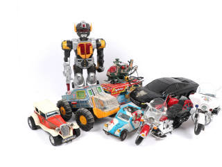 Lot 27 - DIVERS (9)