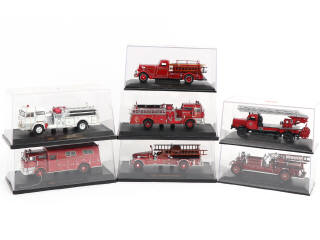 Lot 233 - SIGNATURE MODELS (CHINE) (7)