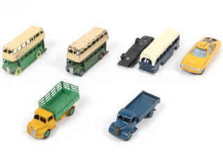 Lot 68 - DINKY TOYS (GB) (6)