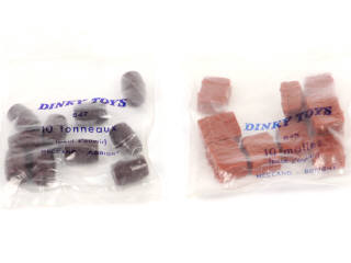 Lot 247 - DINKY TOYS (FRANCE) (2)