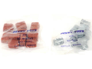 Lot 253 - DINKY TOYS (FRANCE) (2)