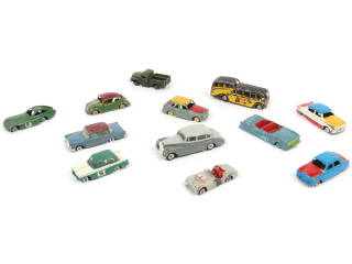 Lot 236 - DINKY TOYS (GB) (12)