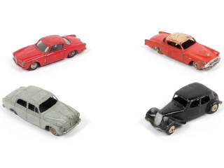 Lot 276 - DINKY TOYS (FRANCE) (4)