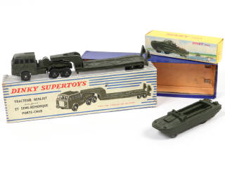 Lot 264 - DINKY TOYS (FRANCE) (2)