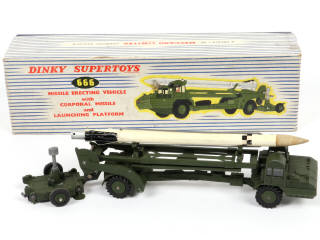 Lot 232 - DINKY TOYS (GB) (1)