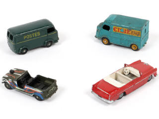 Lot 273 - DINKY TOYS (FRANCE) (4)