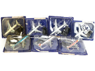 Lot 65 - DIVERS (7)