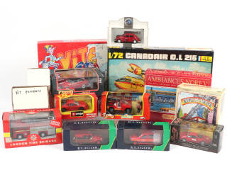 Lot 113 - DIVERS (14)