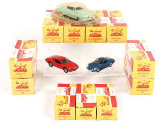 Lot 327 - EDITIONS HACHETTE (FRANCE) (12)