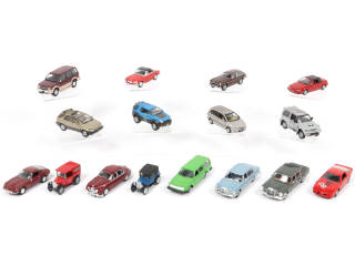 Lot 124 - DIVERS (16)