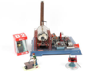Lot 10 - DIVERS (4)