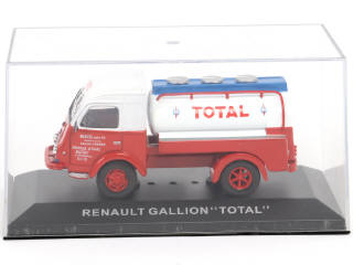 Lot 171 - UNIVERSAL HOBBIES (CHINE) (12)