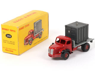 Lot 252 - DINKY TOYS (FRANCE) (1)