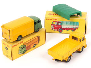 Lot 276 - DINKY TOYS (FRANCE) (2)