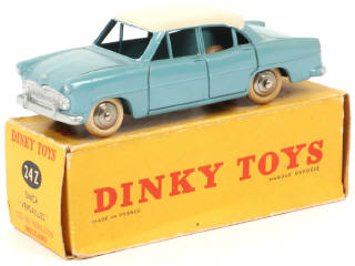 Lot 233 - DINKY TOYS (FRANCE) (1)