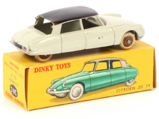Lot 207 - DINKY TOYS (FRANCE) (1)