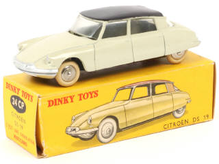 Lot 208 - DINKY TOYS (FRANCE) (1)