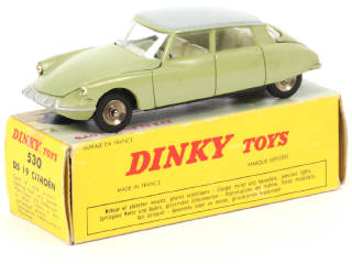 Lot 297 - DINKY TOYS (FRANCE) (1)
