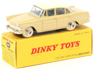 Lot 348 - DINKY TOYS (FRANCE) (1)