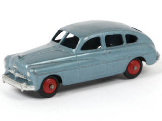 Lot 175 - DINKY TOYS (FRANCE) (1)