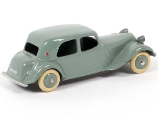 Lot 173 - DINKY TOYS (FRANCE) (1)