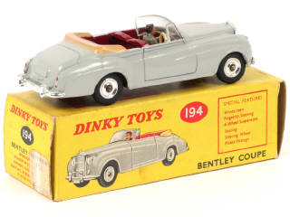 Lot 121 - DINKY TOYS (GB) (1)