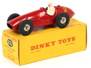 Lot 359 - DINKY TOYS (FRANCE) (1)