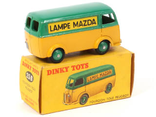 Lot 437 - DINKY TOYS (FRANCE) (1)