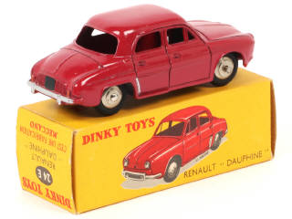 Lot 378 - DINKY TOYS (FRANCE) (1)
